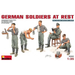 https://dejuguete.es/463-667-thickbox/german-soldiers-at-rest.jpg
